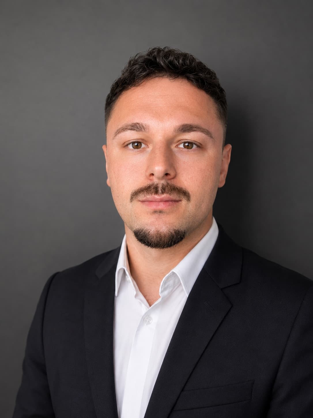 Portrait of ADBEAM team member Deniz